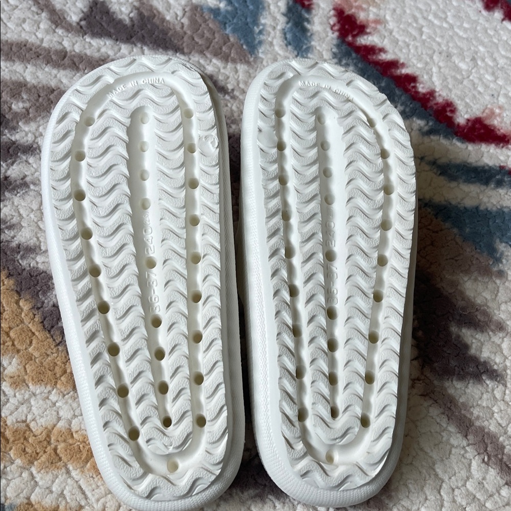 Bride Slides - Picture 4 of 5